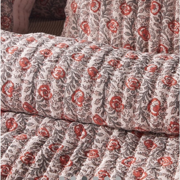 Amber Lewis for Anthropologie King Set quilt and shams like new - Picture 6 of 7